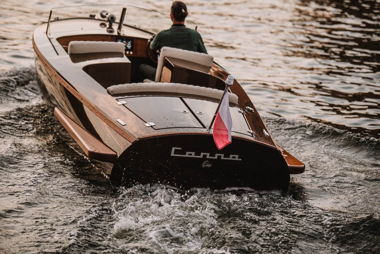 electric boat, retro boat, canna one