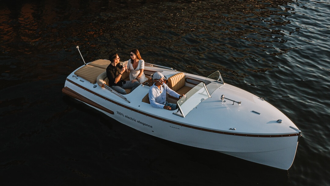white  boat canna one, electric boat