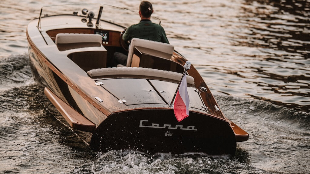 Brown boat, canna one, electric boat