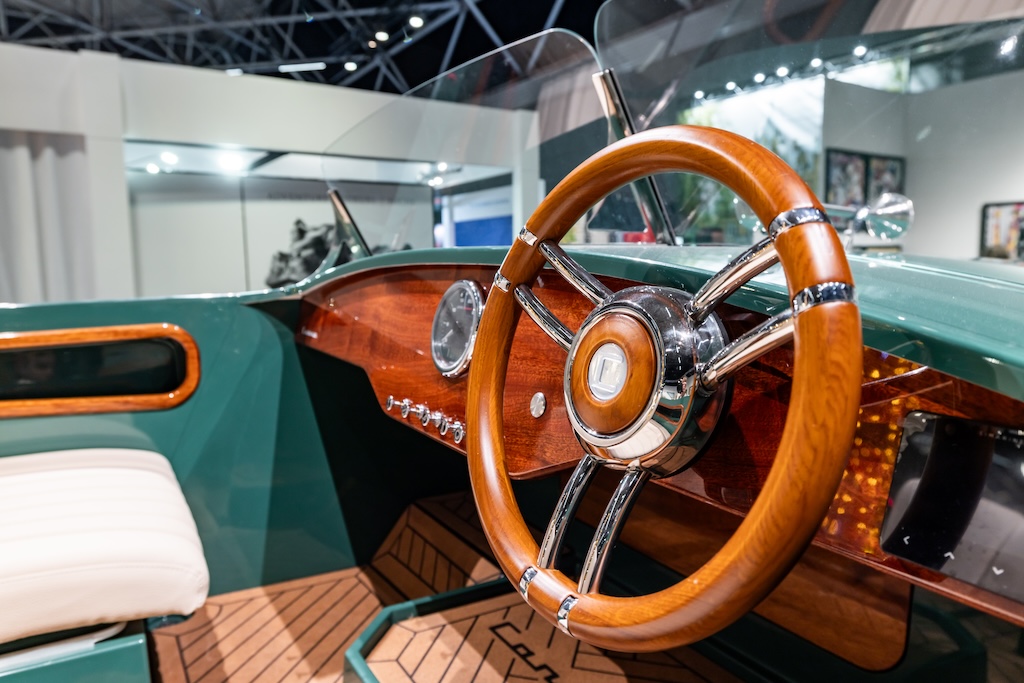 CANNA One electric boat