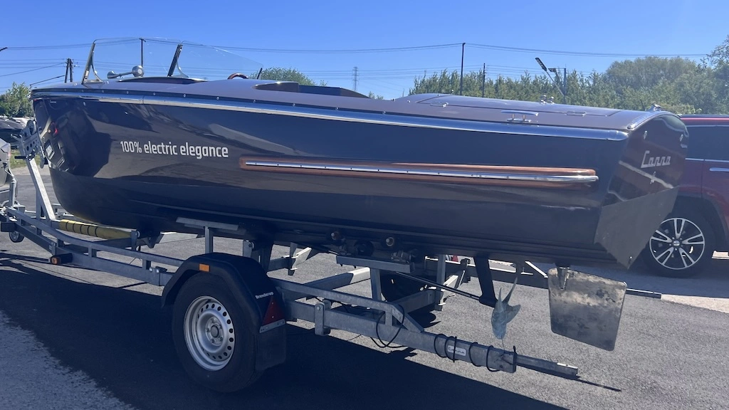 electric boat, canna one